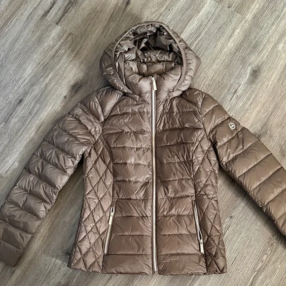 Michael Kors Quilted Hooded Puffer Jacket Tan Brown Size M - Picture 1 of 4